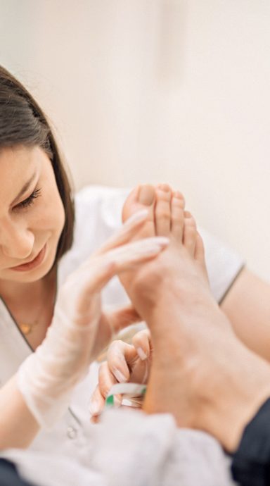 Podologia-klejenie-tasm-1